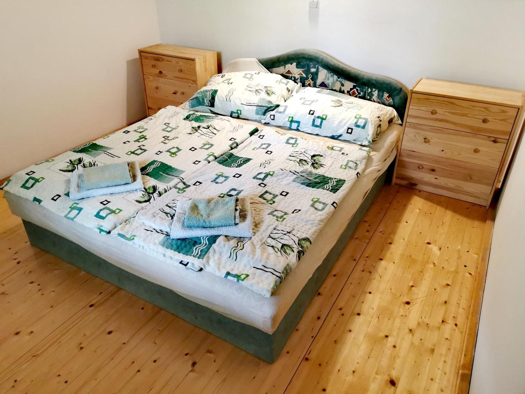 Nemeth Apartmanhaz Balatongyörök Exteriör bild