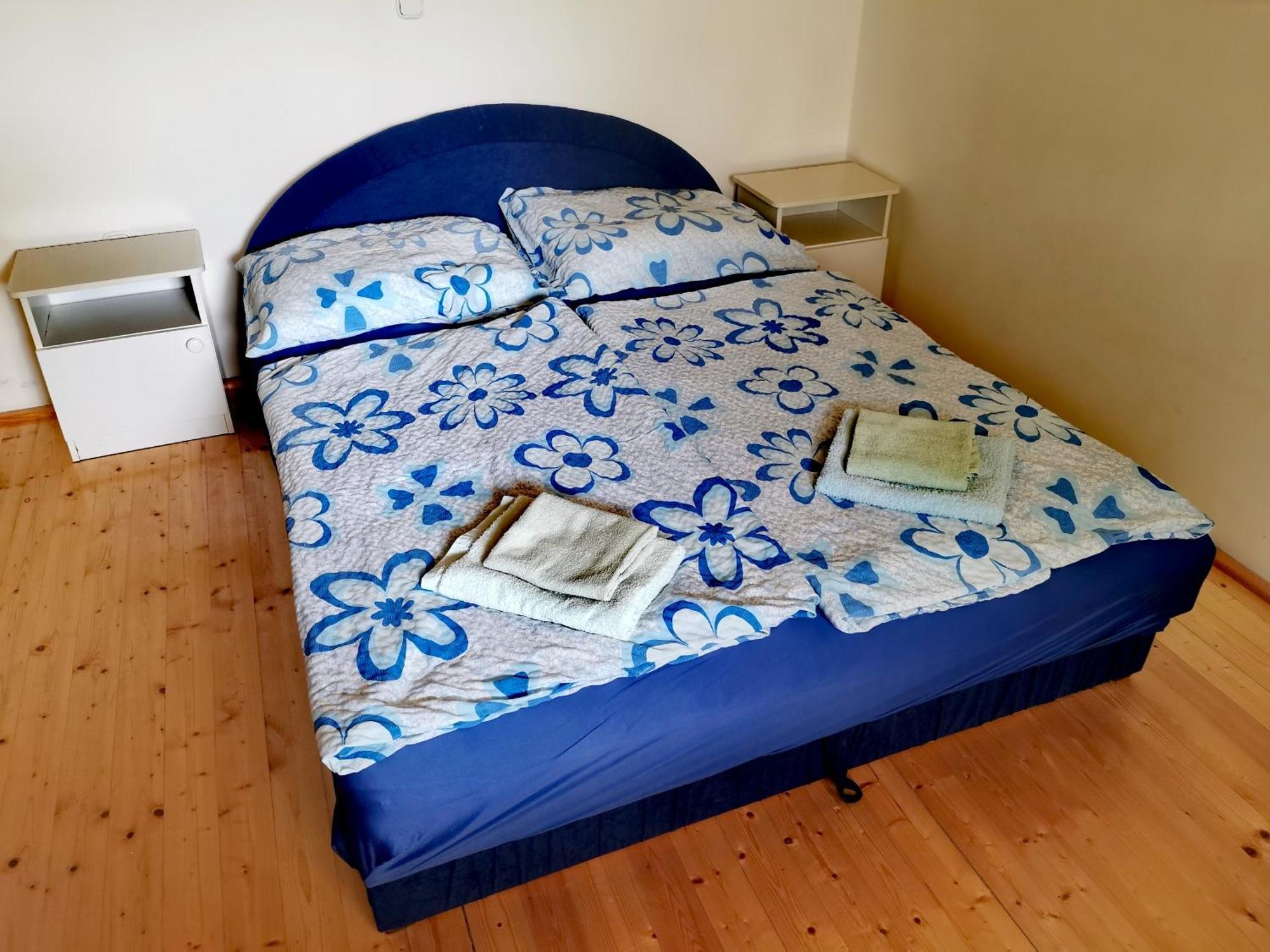 Nemeth Apartmanhaz Balatongyörök Exteriör bild